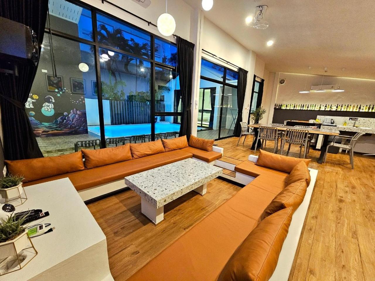 Madaguscar Private Pool Villa-pattaya Villa *