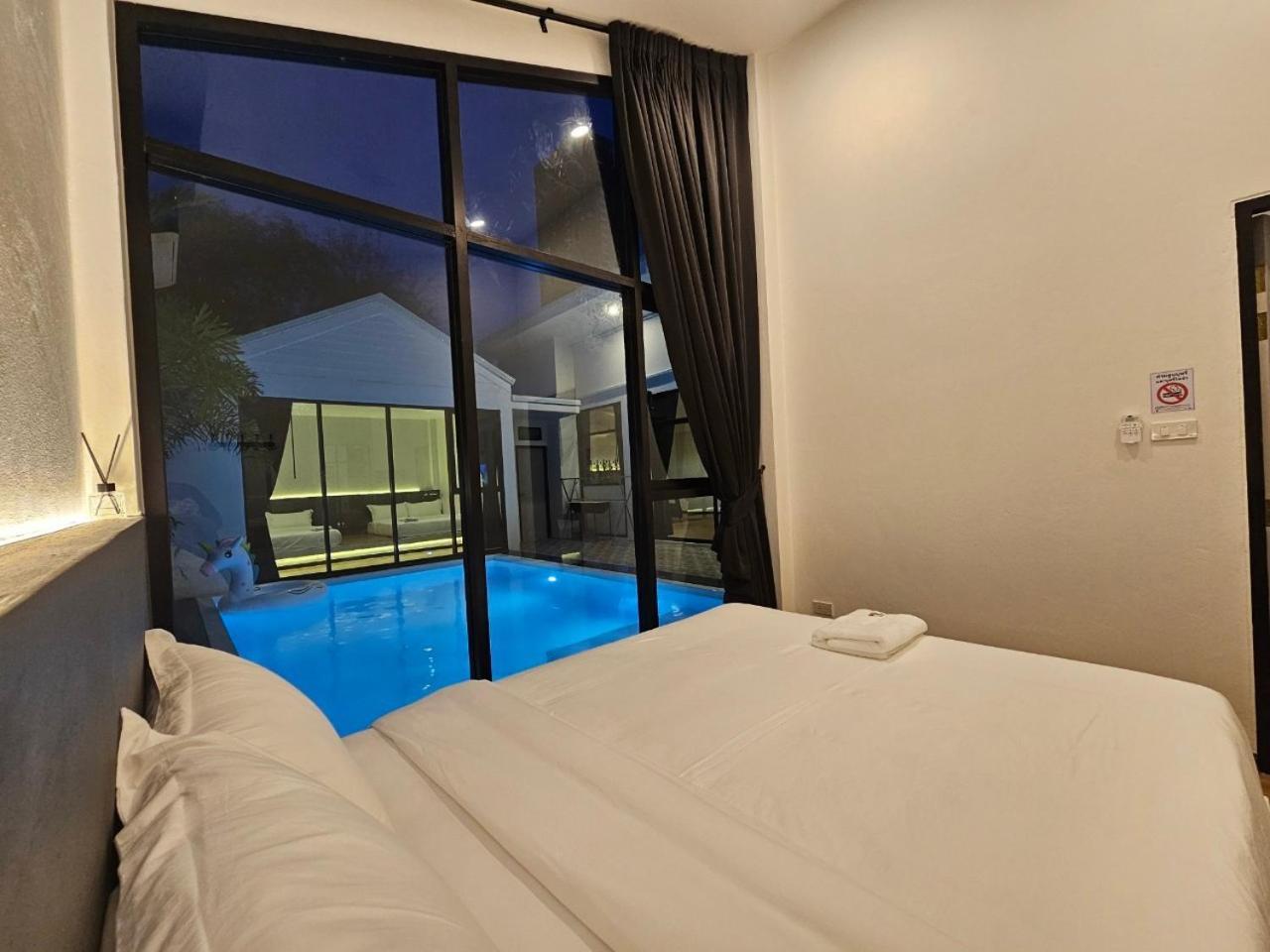 Madaguscar Private Pool Villa-pattaya Villa Jomtien Beach